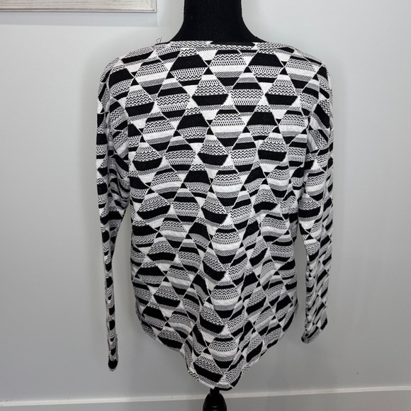 H&M Oversized Black and White Women’s Pullover Sweater (S) - Picture 4 of 6